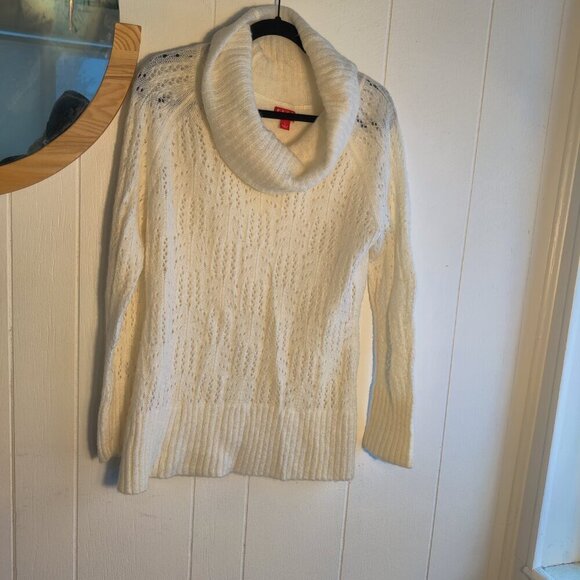 Elle Designed Cowl Neck Sweater in a Crochete fine knit . Long and Beautiful. XL - Picture 6 of 8
